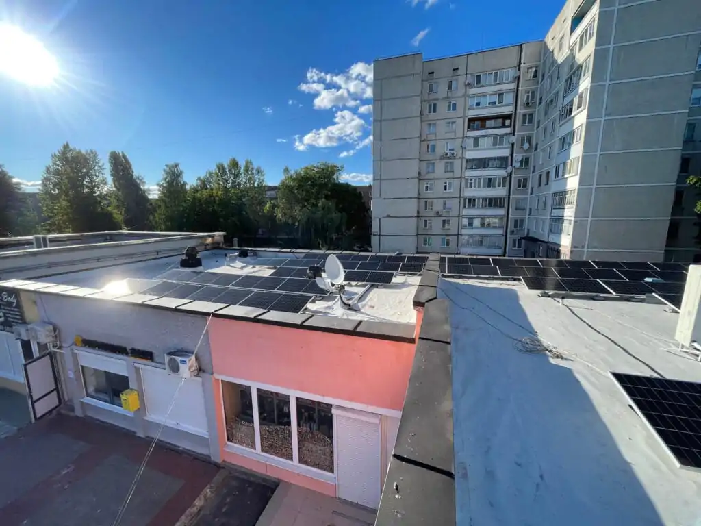 Гібридна сонячна електростанція 30кВт у м. Вараш